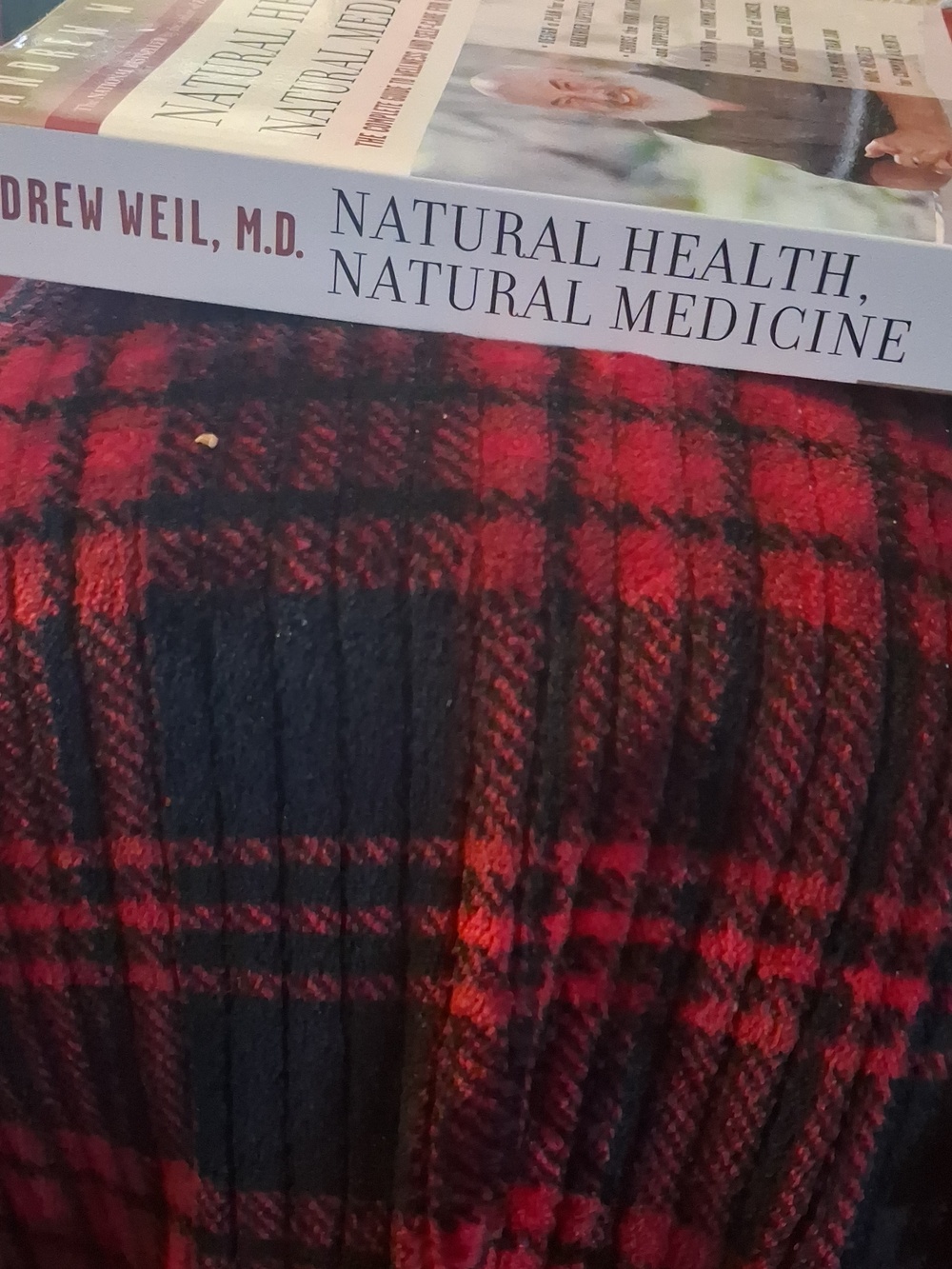 Natural Health, Natural Medicine by Andrew Weil, M.D. - White & Red Cover - Picture 3 of 6